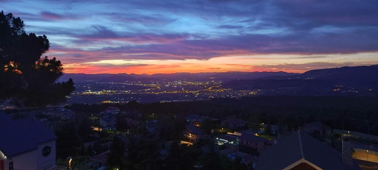 Acogedor Apartamento Privado Con Fantasticas Vistas La Zubia  Bagian luar foto